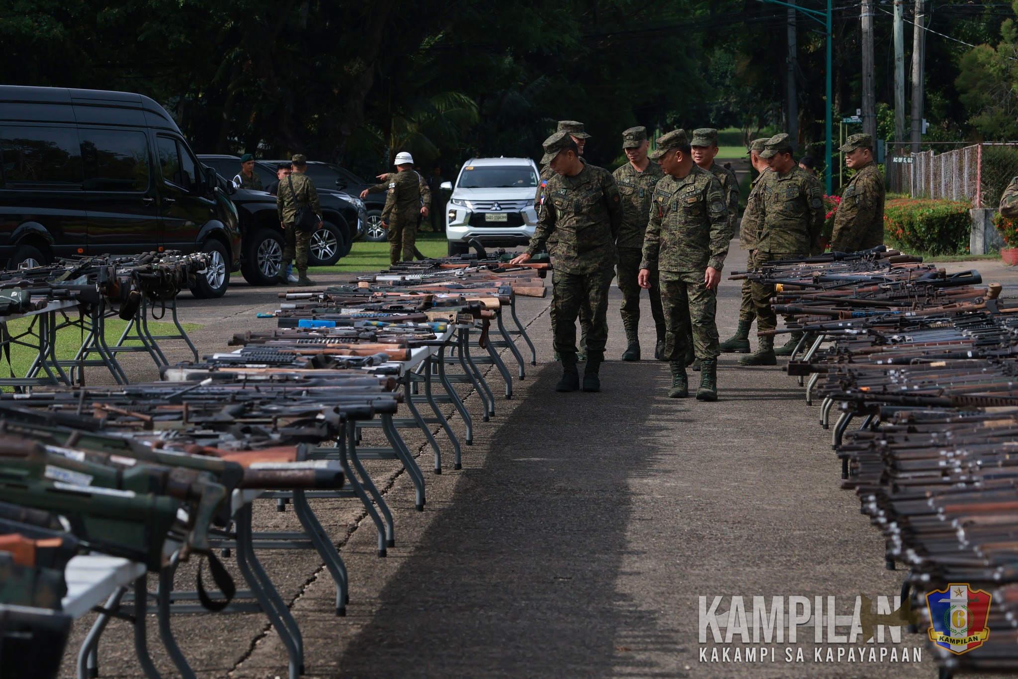 6th Infantry Division Showcases Over 1,000 Firearms to Philippine Army ...