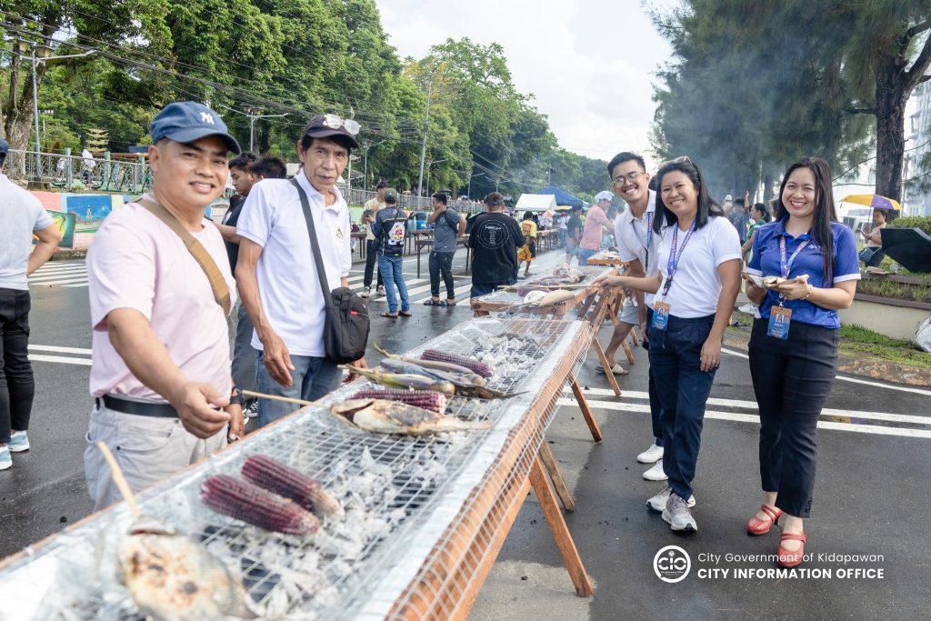 3477 farmers&fishersmonthkida912 33499595941