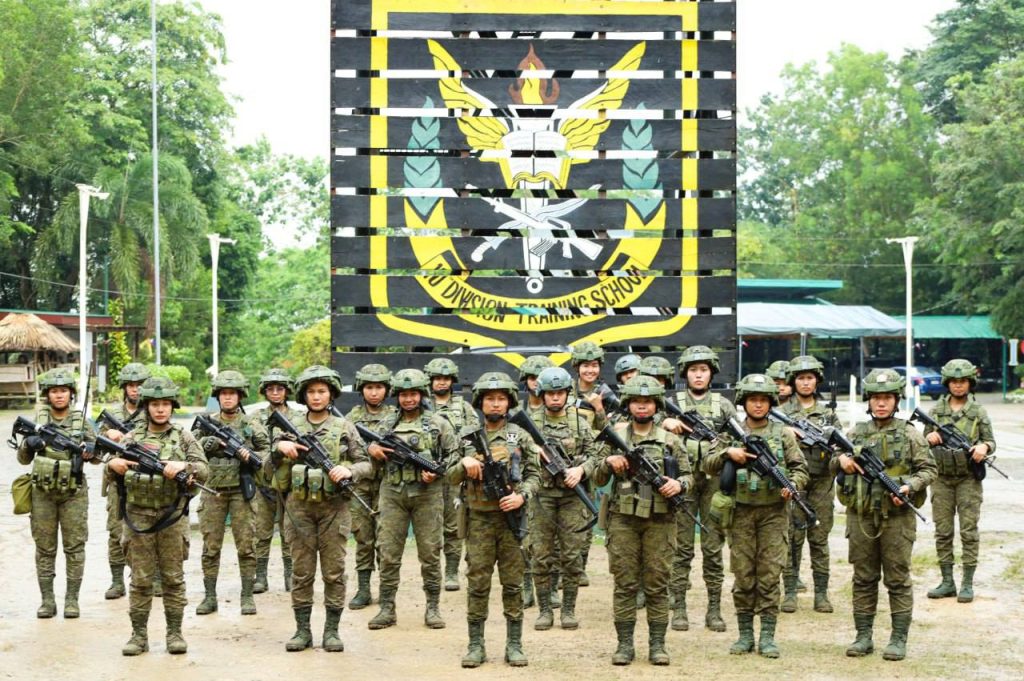 3772 allfemalesoldierss10thid9039559394939333