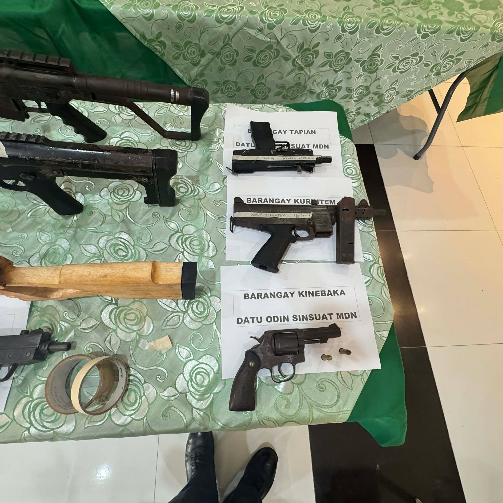Datu Weapon 11 Loose Firearms, High-Powered Weapons and Explosives Surrendered in ...